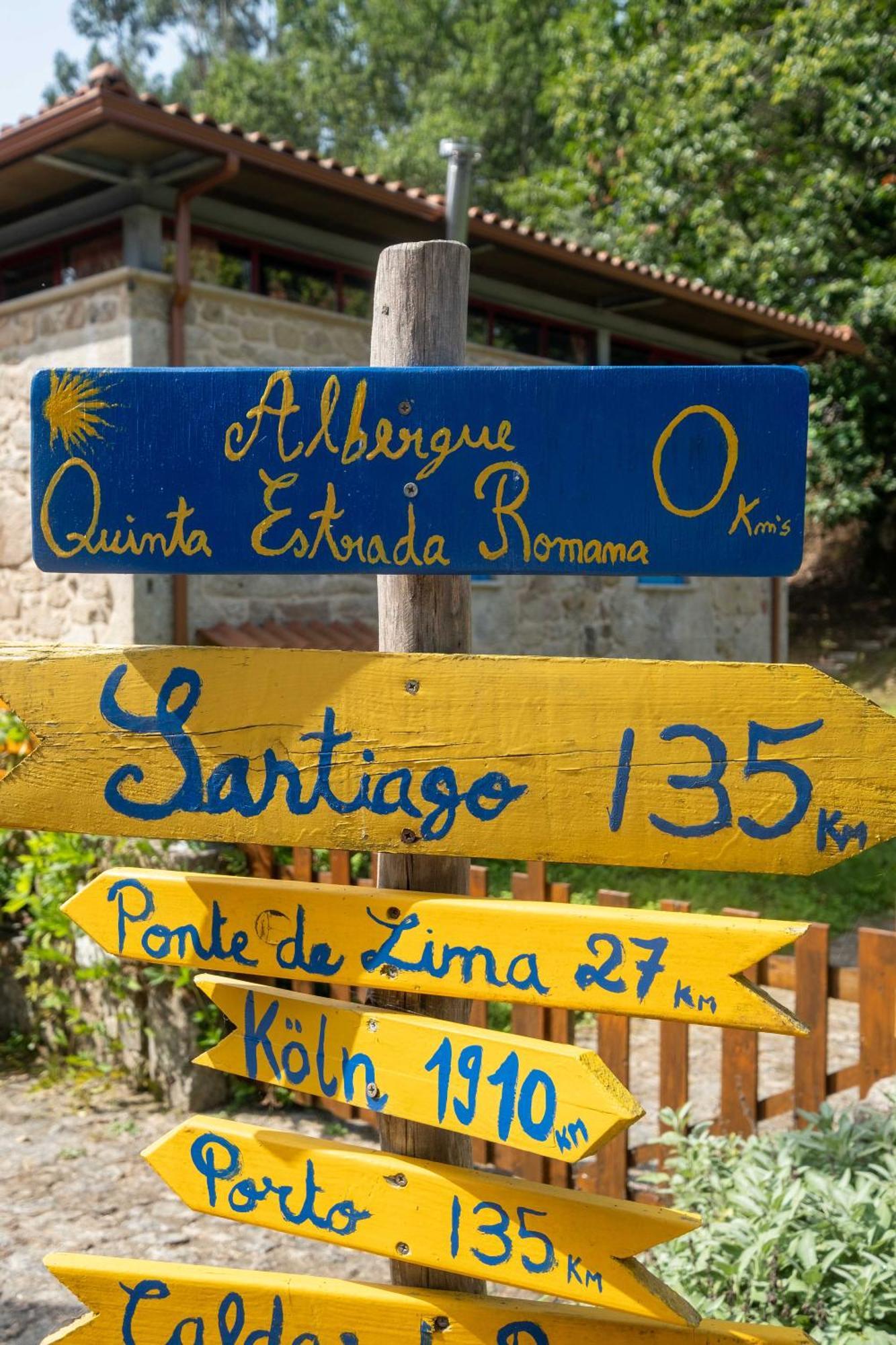 Quinta Estrada Romana - Albergue De Peregrinos Cerdal Exterior photo